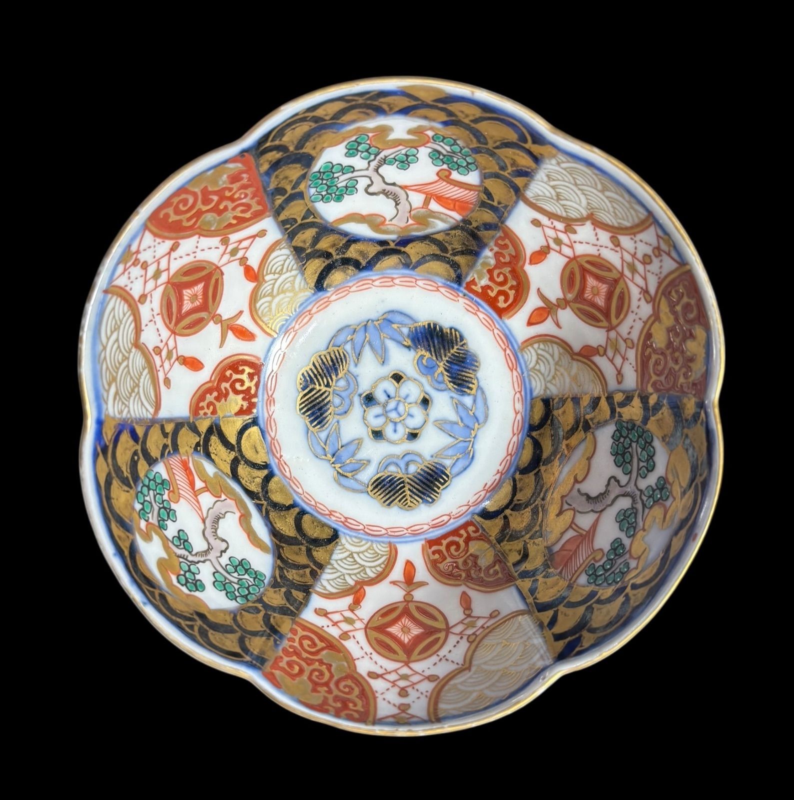 古伊万里 染錦手皿 花形小鉢 金彩 窓絵松竹梅文図 色絵 錦手