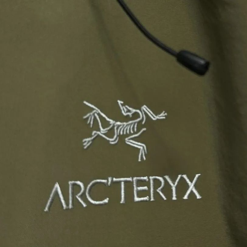 新品未使用 アークテリクスARC'TERYX BETA LT GORE-TEX PRO Jacket  アーミーグリーン  男女兼用「並行輸入品」