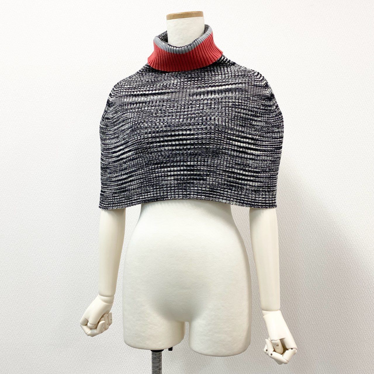 77f24 【美品】 MISSONI ミッソーニ ニットポンチョ イタリア製
