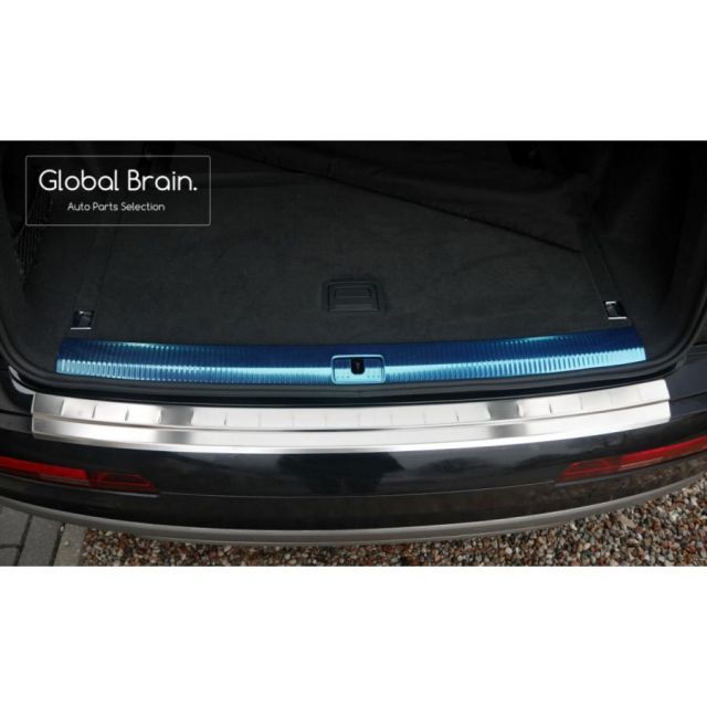 AUDI アウディQ7 2016- リアバンパー　ガード　トランク　ゲート　 トリム ガーニッシュ 外側タイプ B アウディ audi カバー リア ガード q7 2010-2016 sラインスポーツ