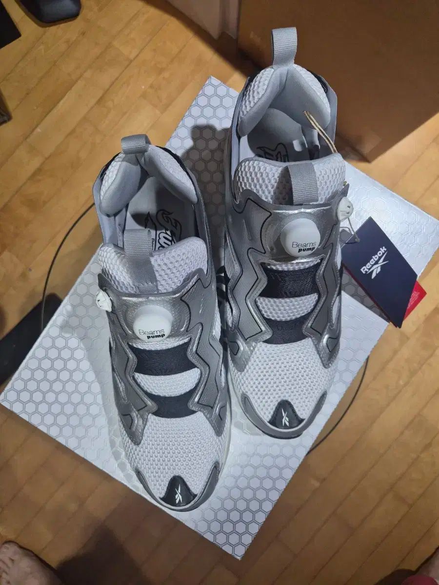 Reebok(リーボック) x BEAMS(ビームス) インスタポンプ フューリー 94 シルバー 290