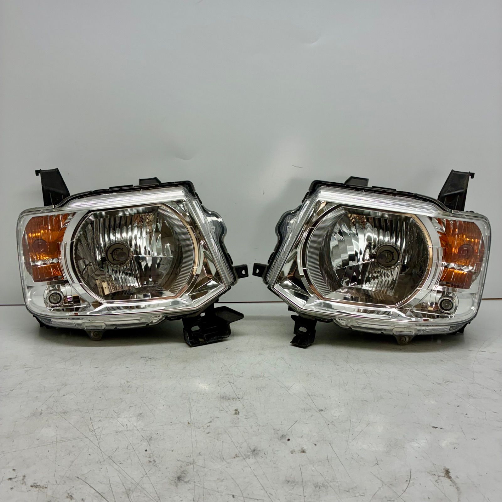 コーティング済 H81W H82W H91W H92W オッティ EKワゴン ヘッドライト ランプ レンズ 左右セット LR ハロゲン STANLEY P6519 P71463