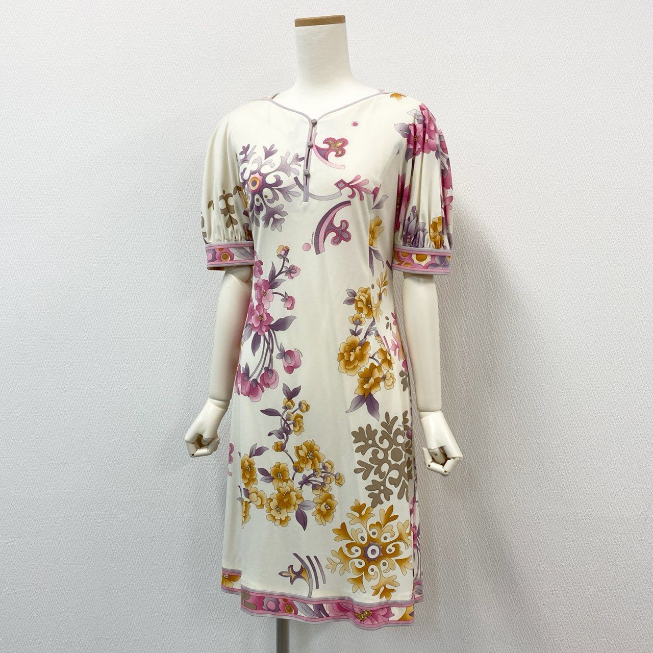 76i12 《美品》 LEONARD レオナール 美しい花柄プリント