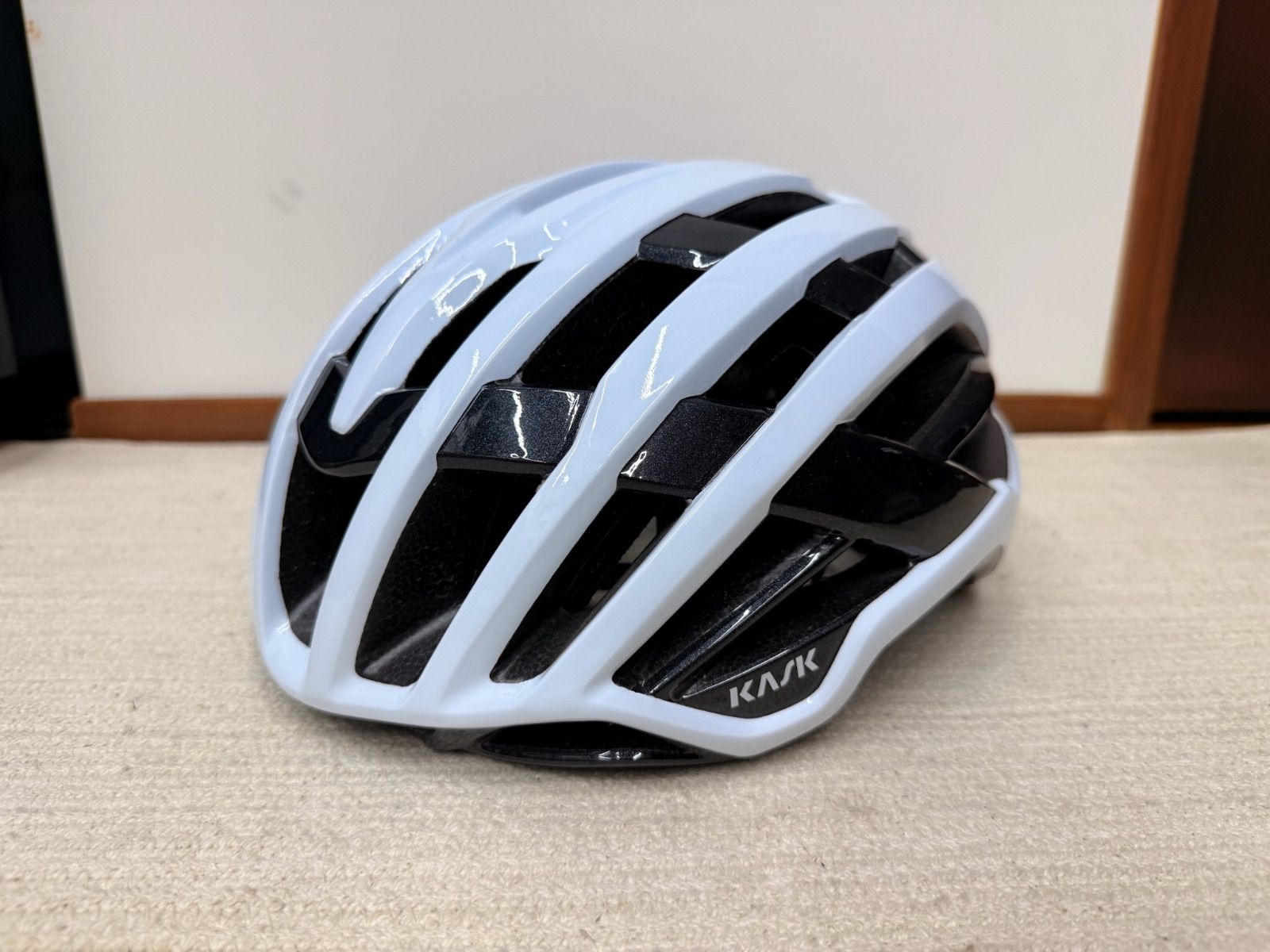 ♥品 KASK VALEGRO カスク ヴァレグロ バレグロ ロードバイク ヘルメット 軽量 自転車用ヘルメット 白 L 送料無料