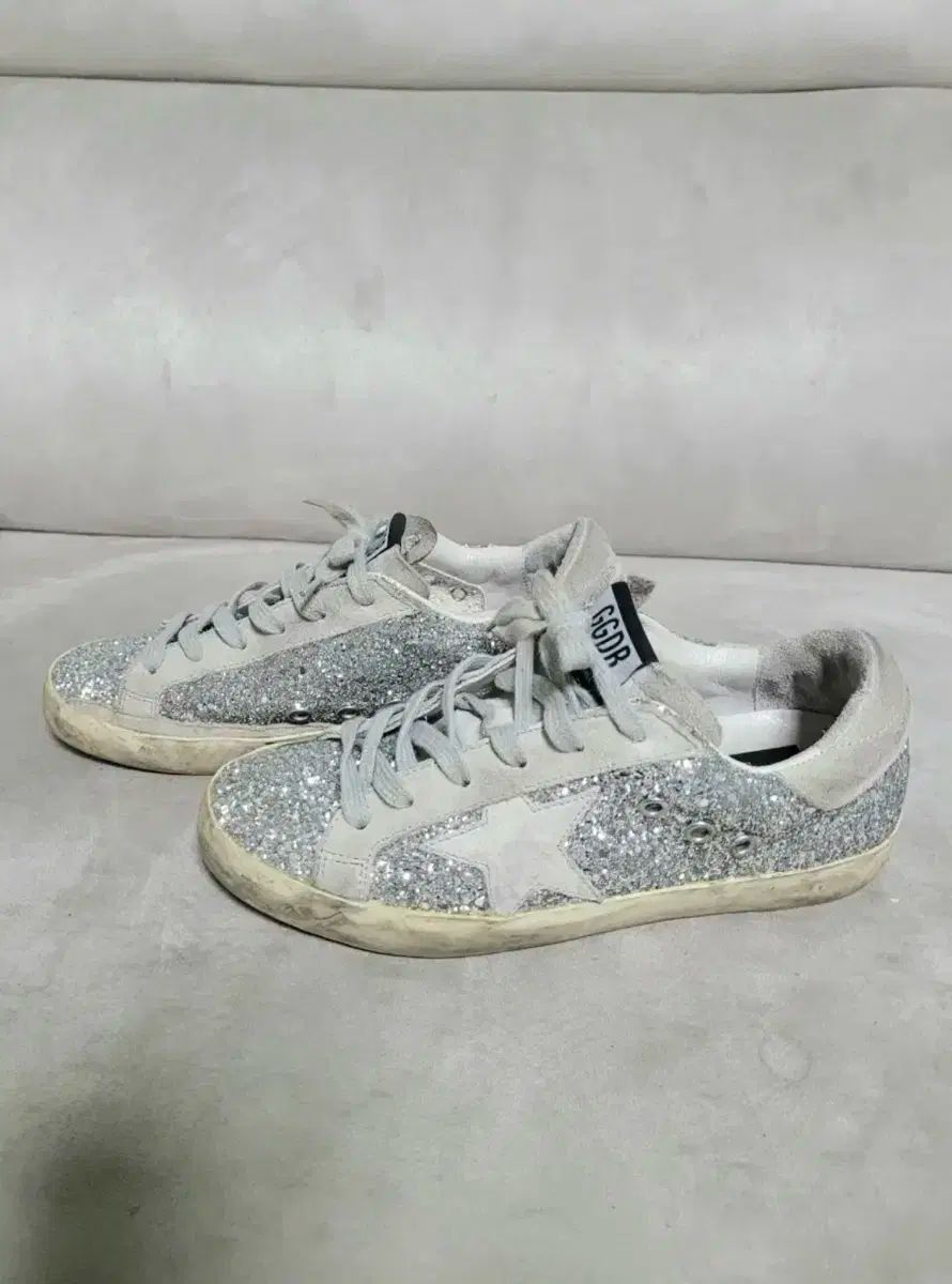 GOLDEN  ゴールデングース シルバー GOLDEN GOOSE(ゴールデングース) シルバー グリッター 36 サイズ