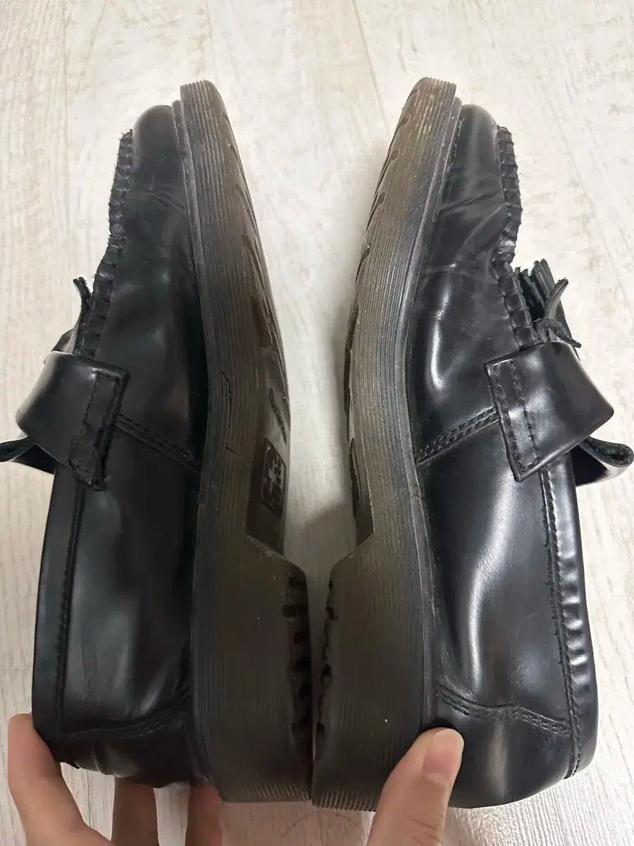 Dr. Martens ADRIAN ローファー ブラックUK7 ADRIAN タッセルローファー