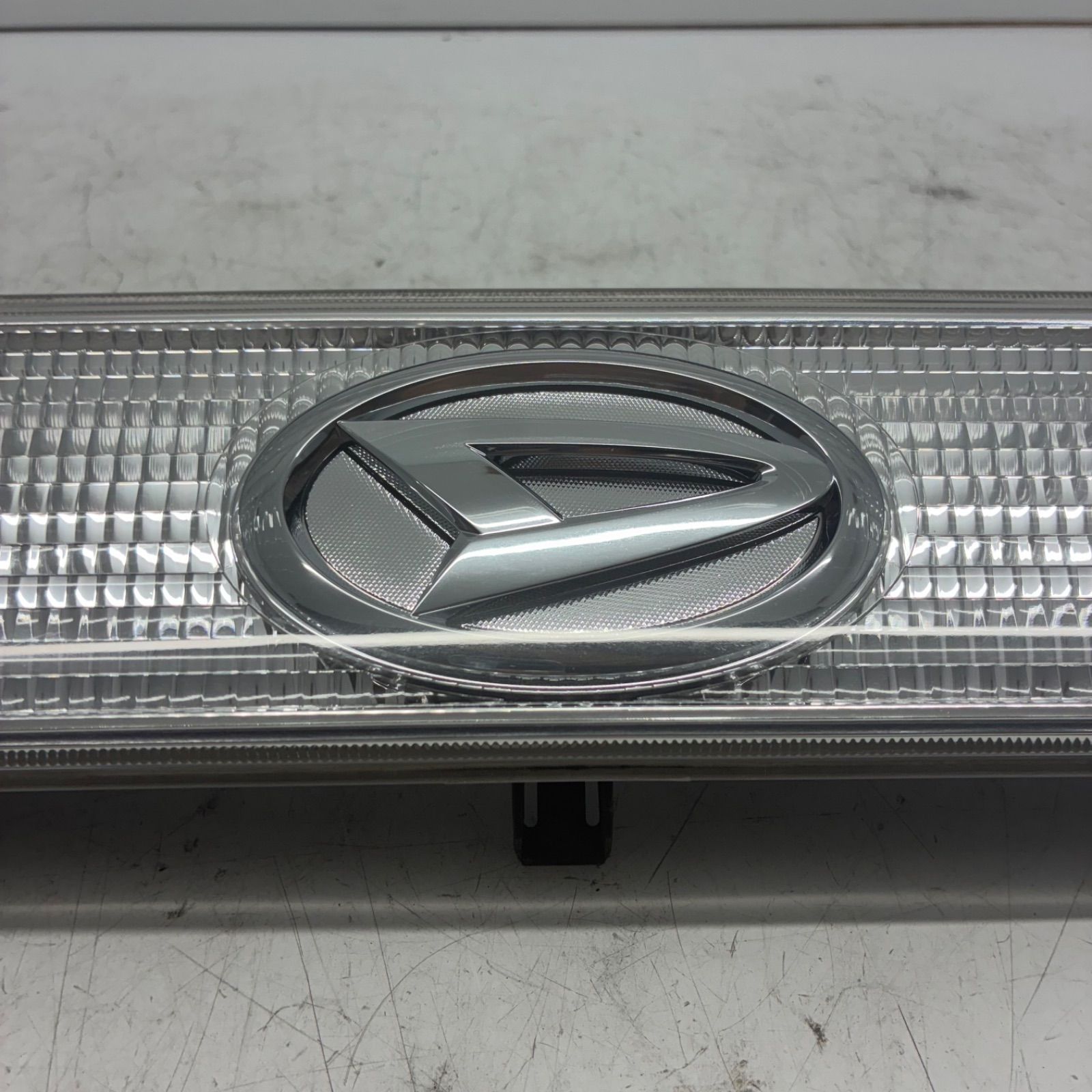 ダイハツ純正】タントカスタムラジエータグリル ガーニッシュ