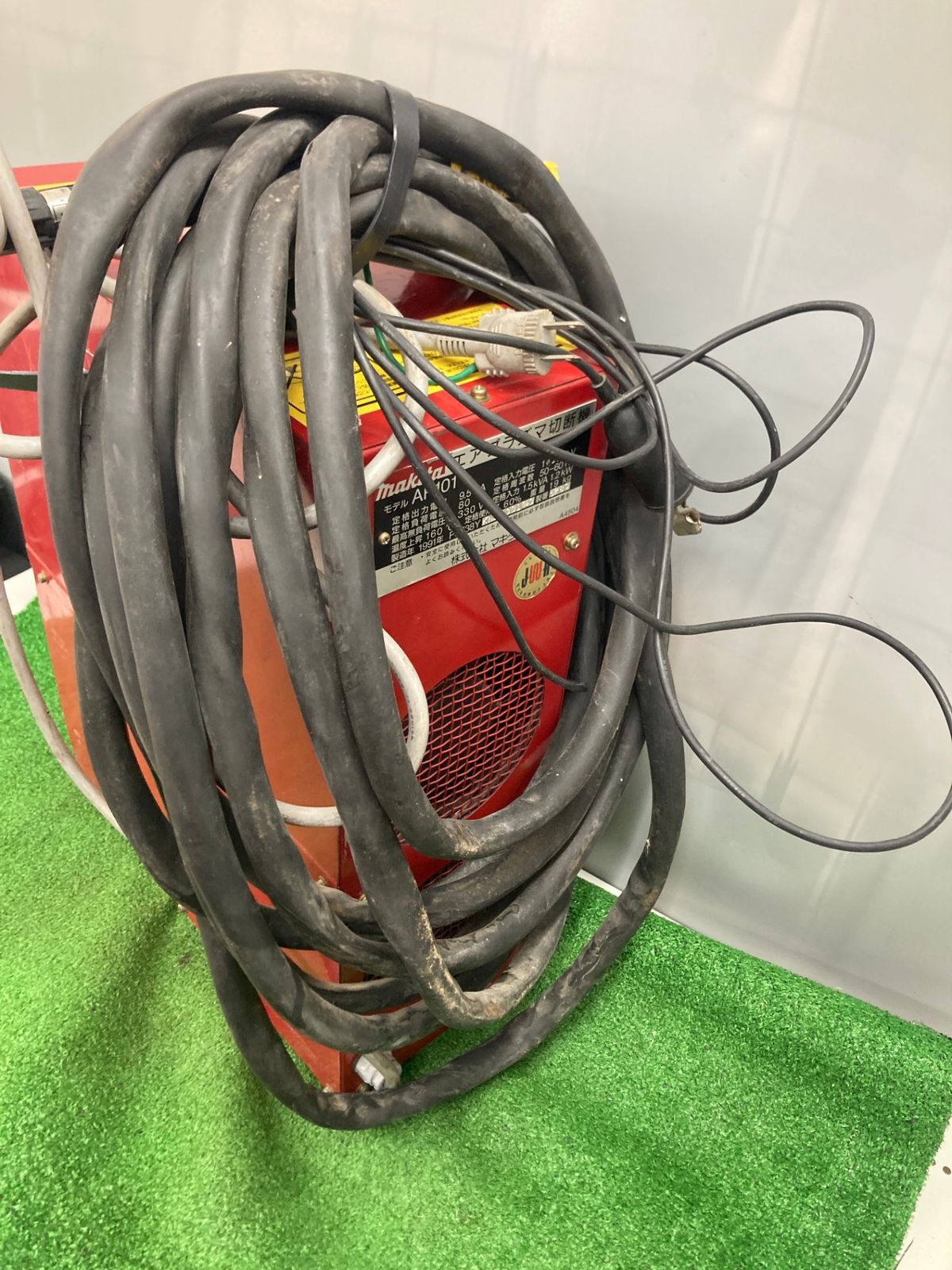 引取限定】【中古品】【0922】makita エアプラズマ切断機 AP101 引取限定】【中古品】【0922】makita エアプラズマ切断機 AP101