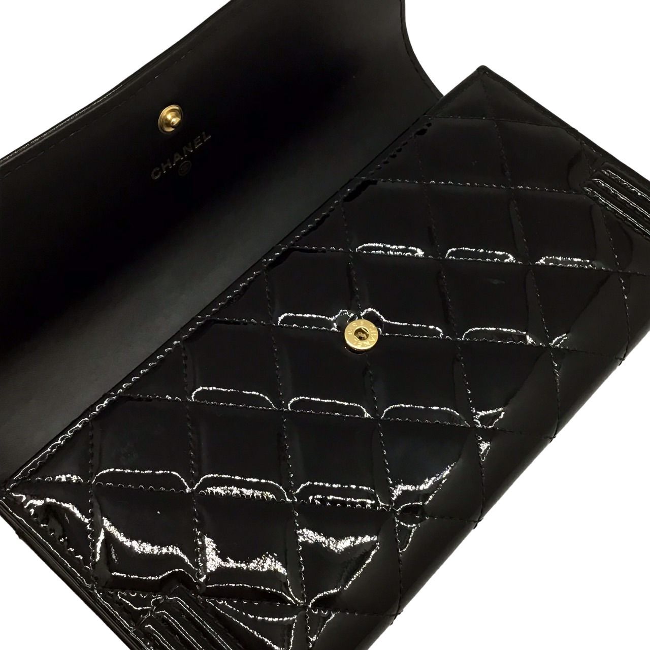 CHANEL シャネル 長財布 ボーイシャネル エナメル フラップウォレット CHANEL シャネル 長財布 フラップウォレット ボーイシャネル
