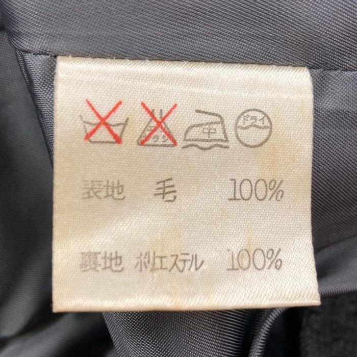グレー