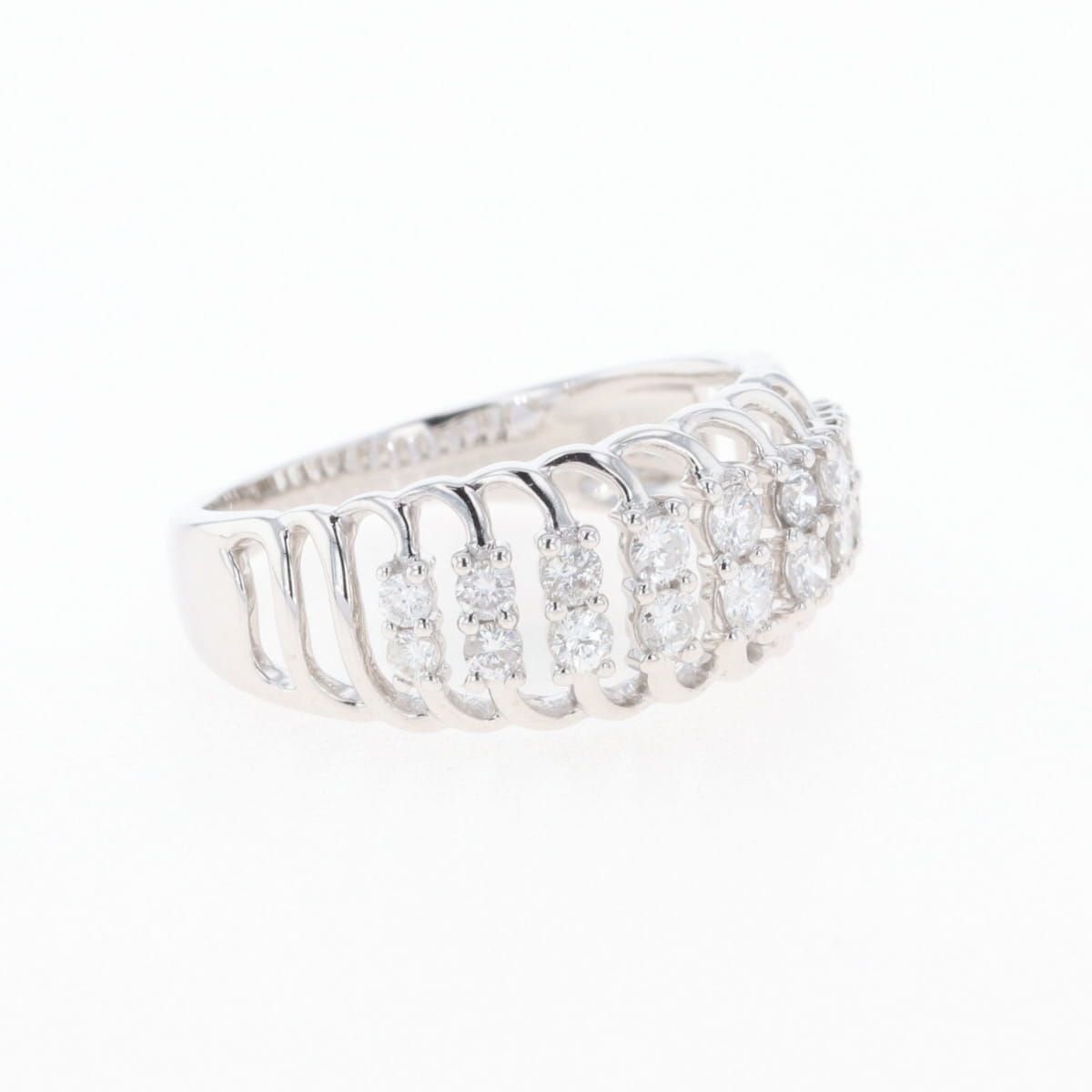 K18美品ダイヤモンドデザインリング　箱付き　7K2509 K18美品ダイヤモンドデザインリング 箱付き 7K2509 ジェムライン