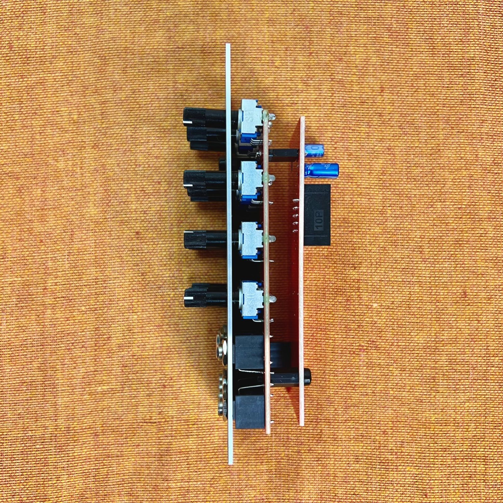 AI Synthesis: AI008 Eurorack Matrix Mixer (Aluminium Panel