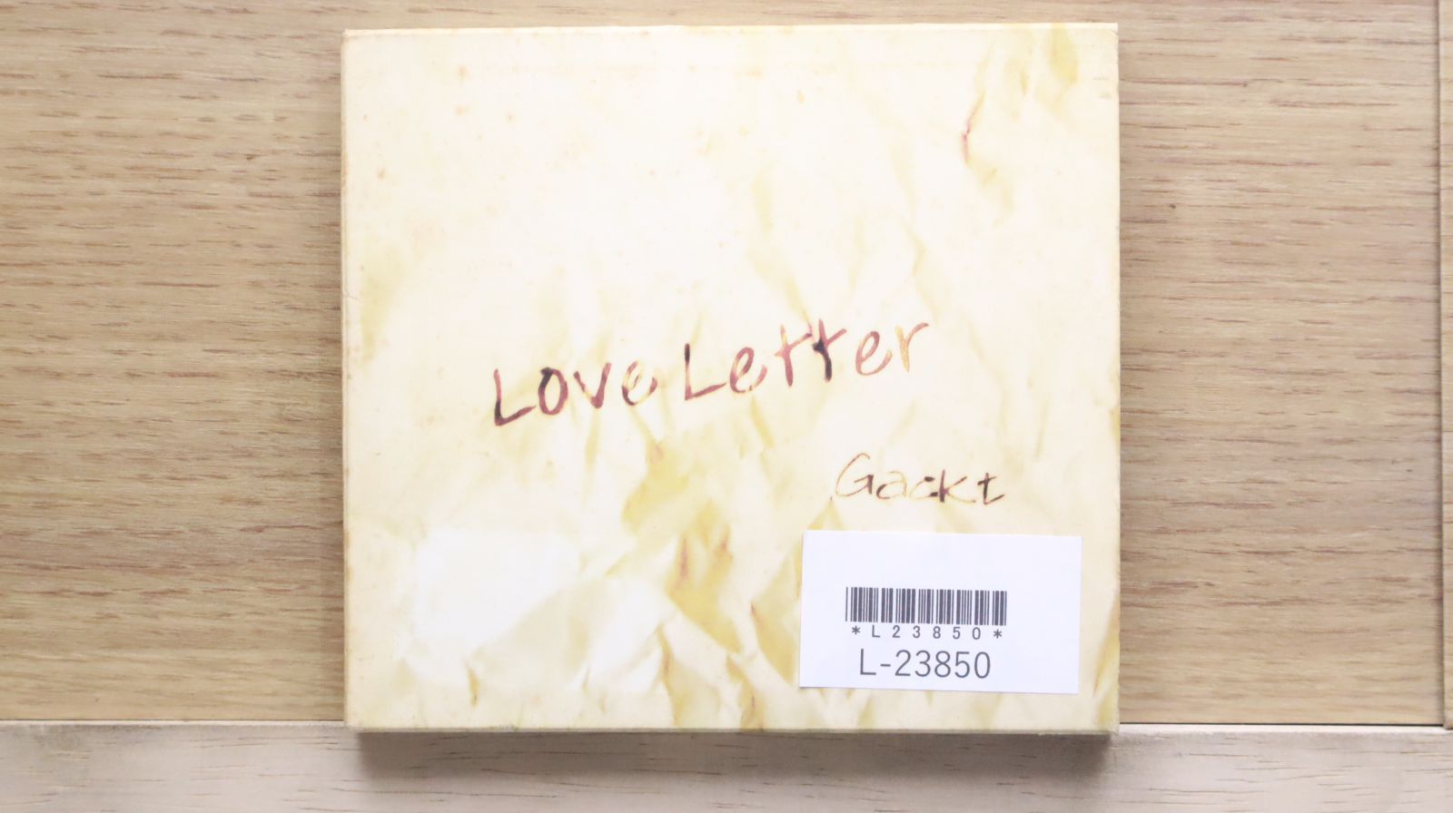 Love Gacchanさん専用 FUSION x GACKT のコラボサイン会は大盛況でした。 限定版雑誌は