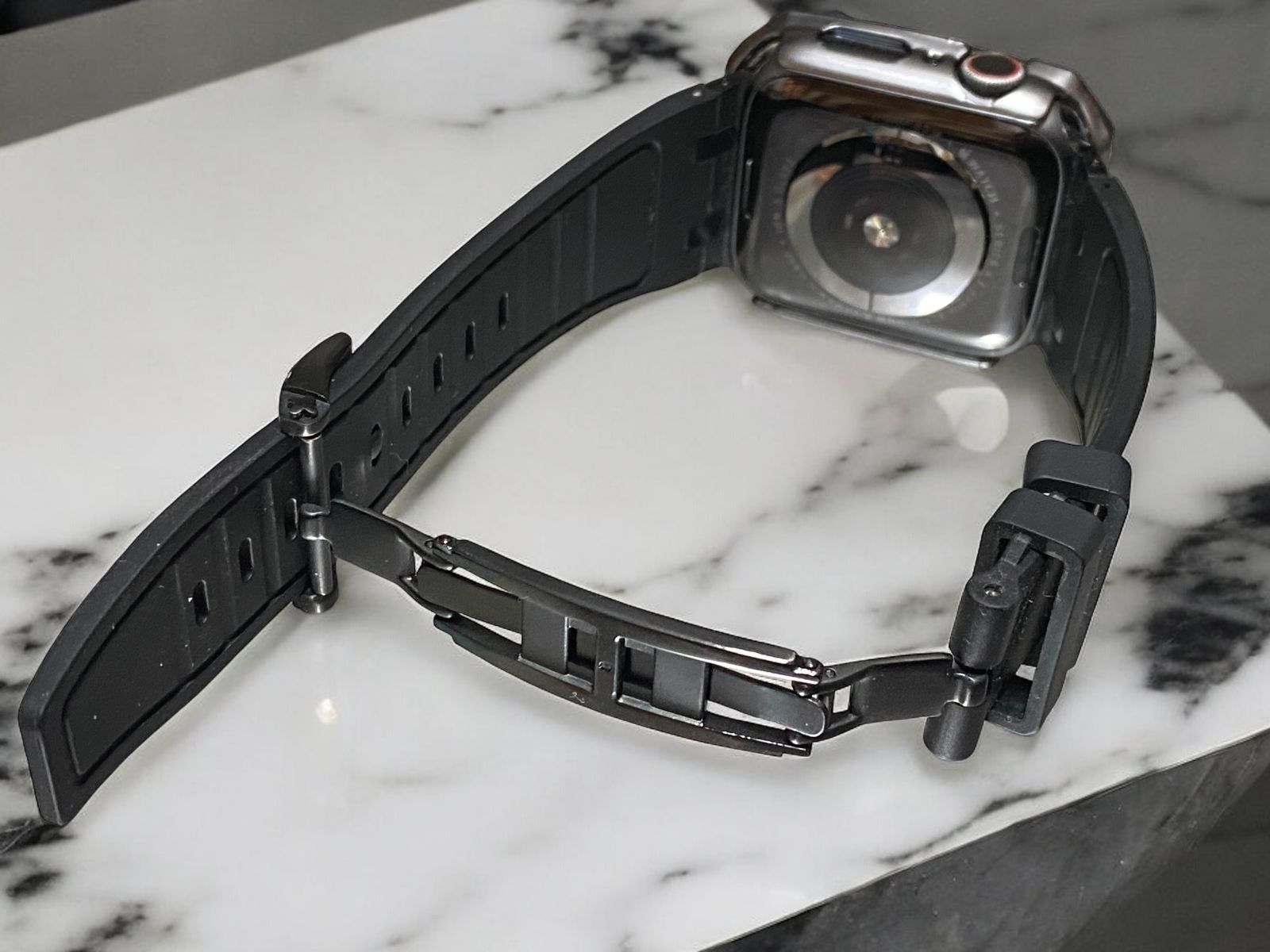 アップルウォッチ シームレス ラバーベルト カバー ウルトラ Apple Watchバンド 40 41 44 45 49mm 61