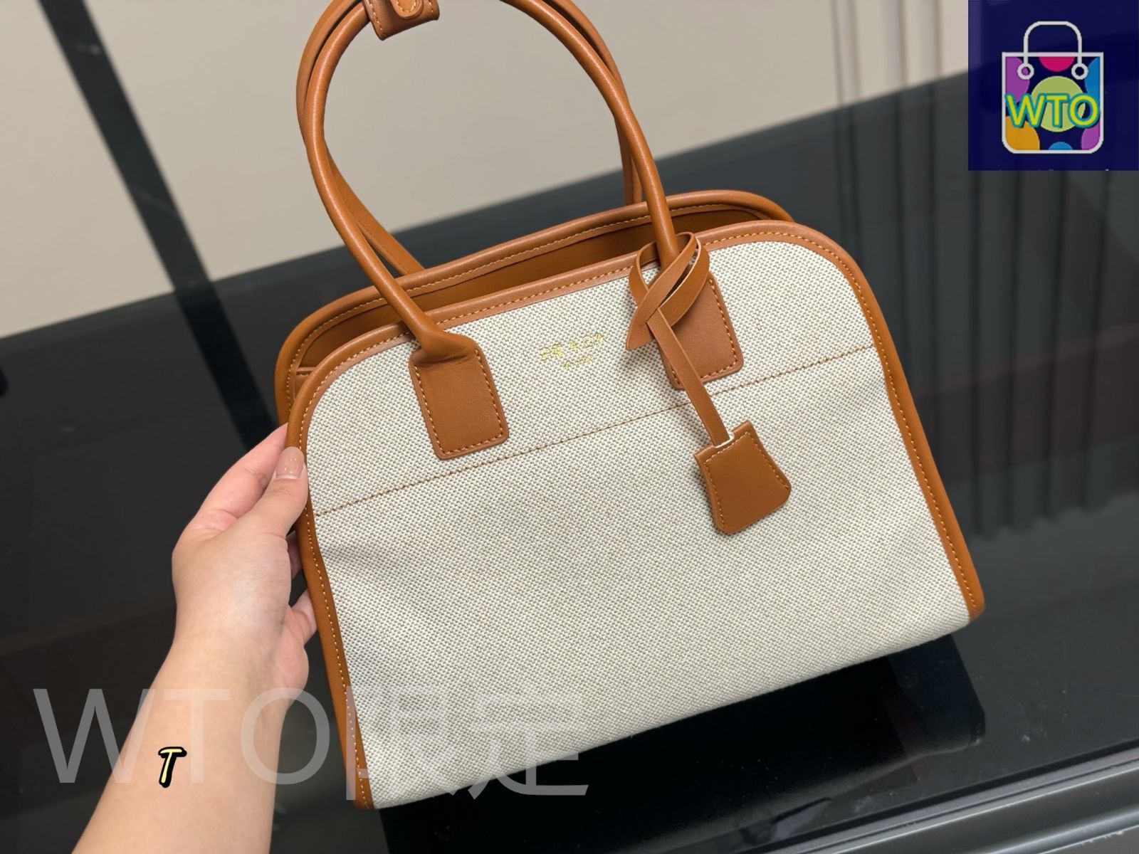 今日特価】Prada プラダ ホーボートートバッグ シリーズ 高級感