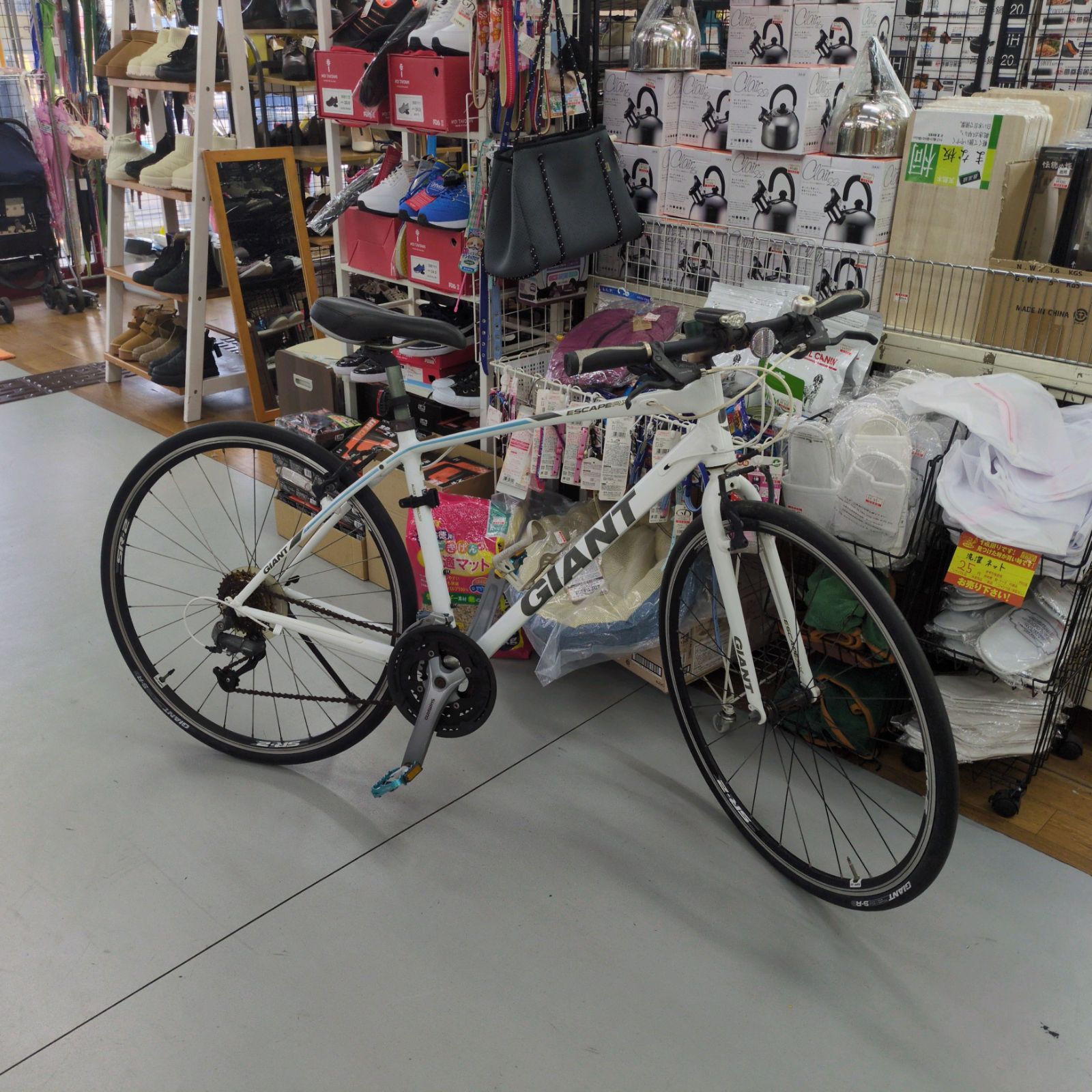 J520 ☆サビ使用感☆クロスバイク☆GIANT☆ESCAPE RX☆3✕9段