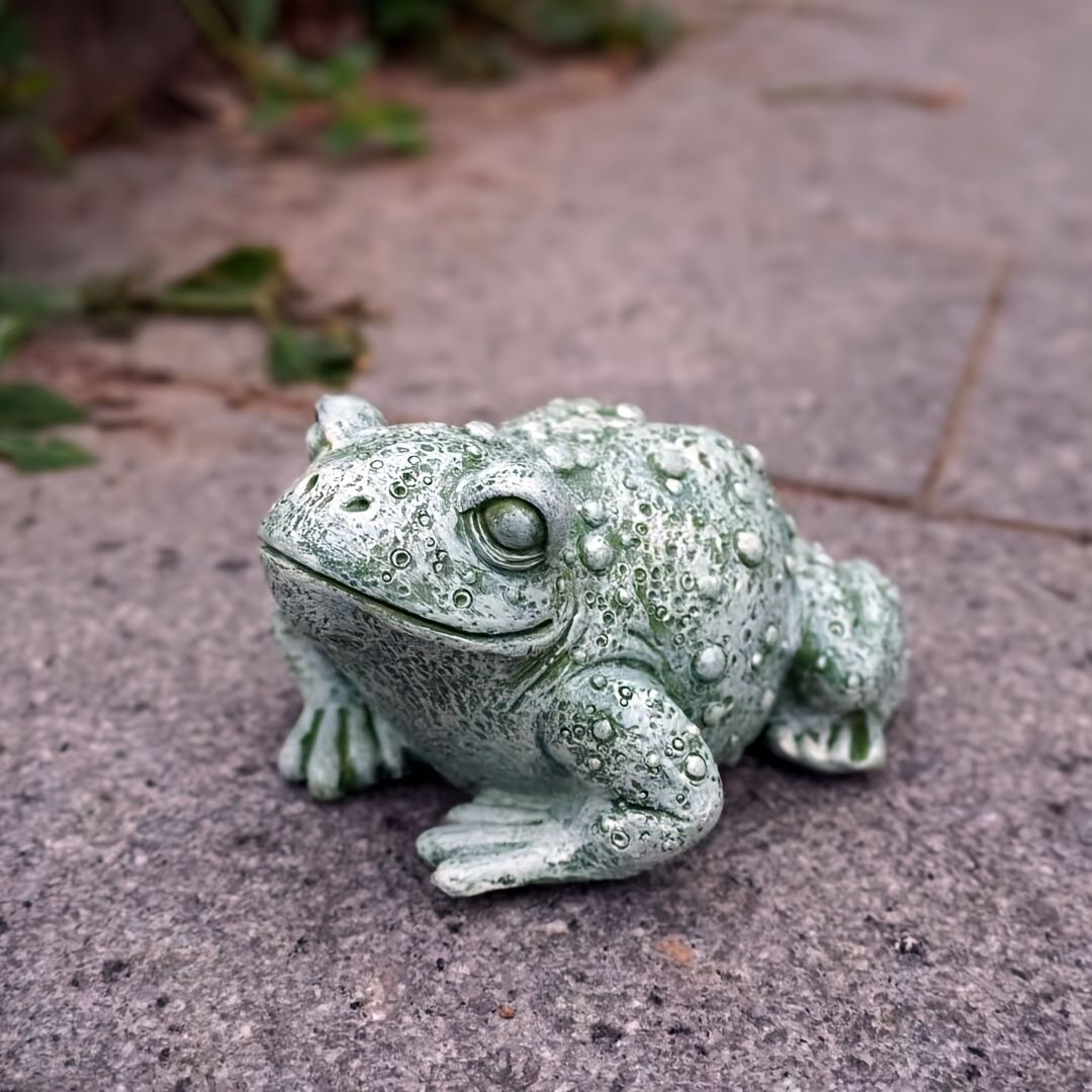 Amazon.co.jp: 木彫り ガマガエル 置物 金運蛙 全高約110mm ツゲ