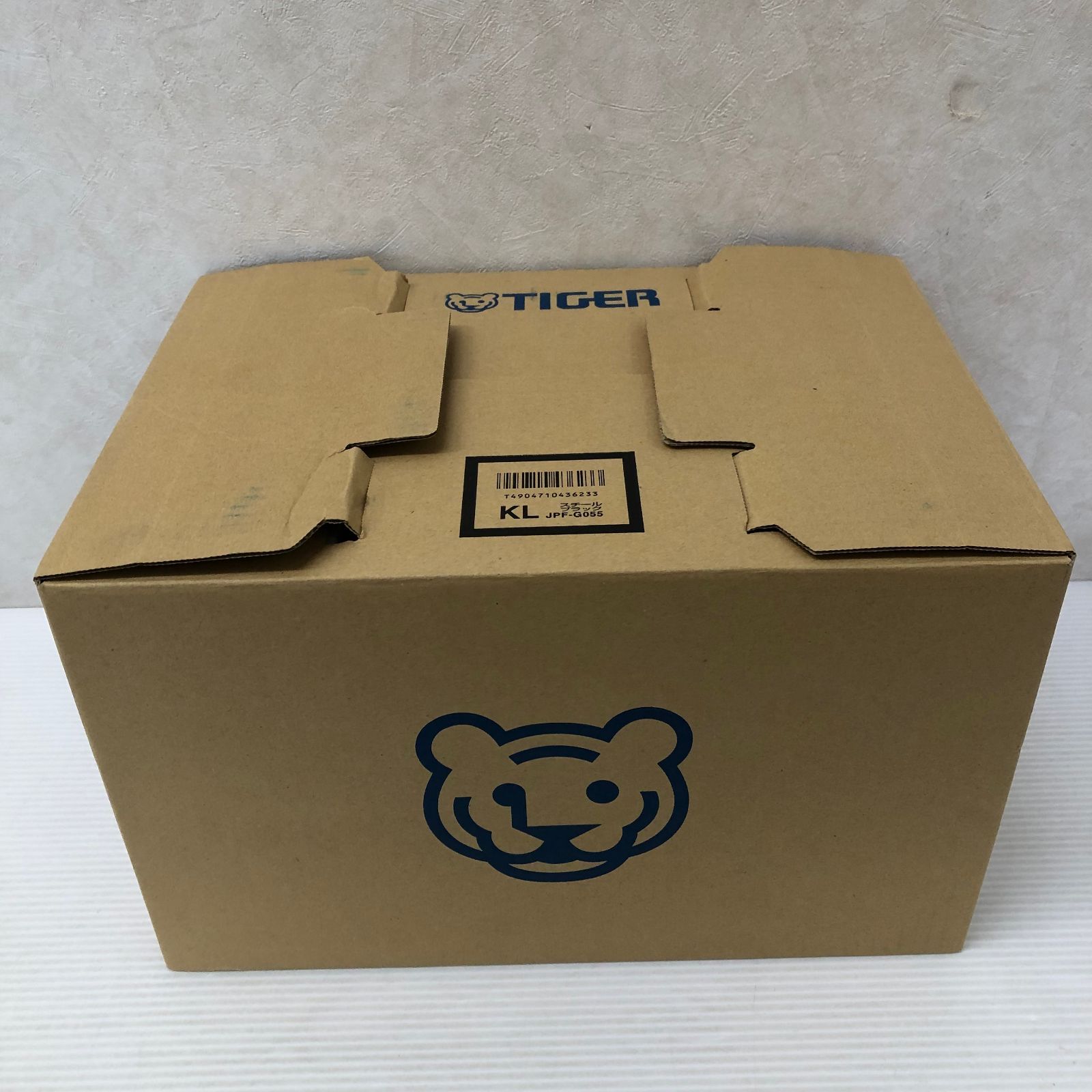 タイガー魔法瓶 TIGER IH 炊飯器 3合 炊きたて 小容量 遠赤5層 土鍋蓄熱コート釜 スチールブラック JPF-G055KL smkdn088494