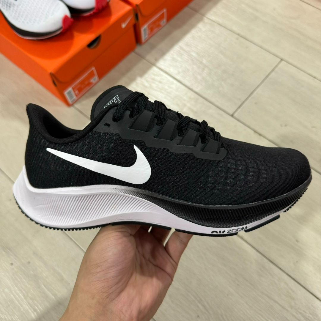 ❤️最終値下❤️げ新品 未使用  Nike Air Zoom Pegasus 38