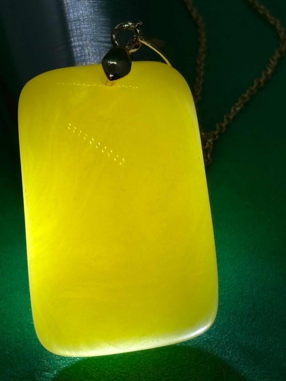琥珀 蜜蝋 鶏油黄 無事牌 ネックレス 3757 - メルカリ
