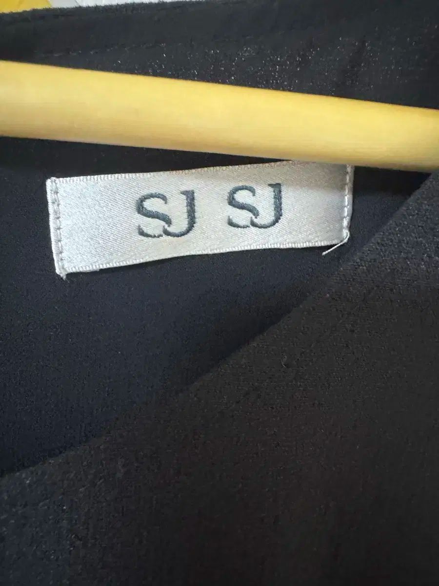 The HANDSOME SJSJ ベルト付き プリーツ ワンピース