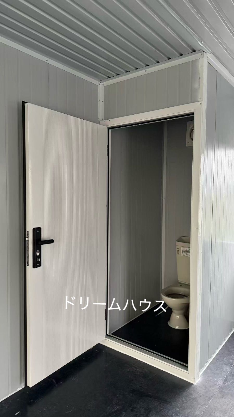千葉県実績 3✖️6✖️2.8m5連結勾配屋根 階段二階建てプレハブ事務所 