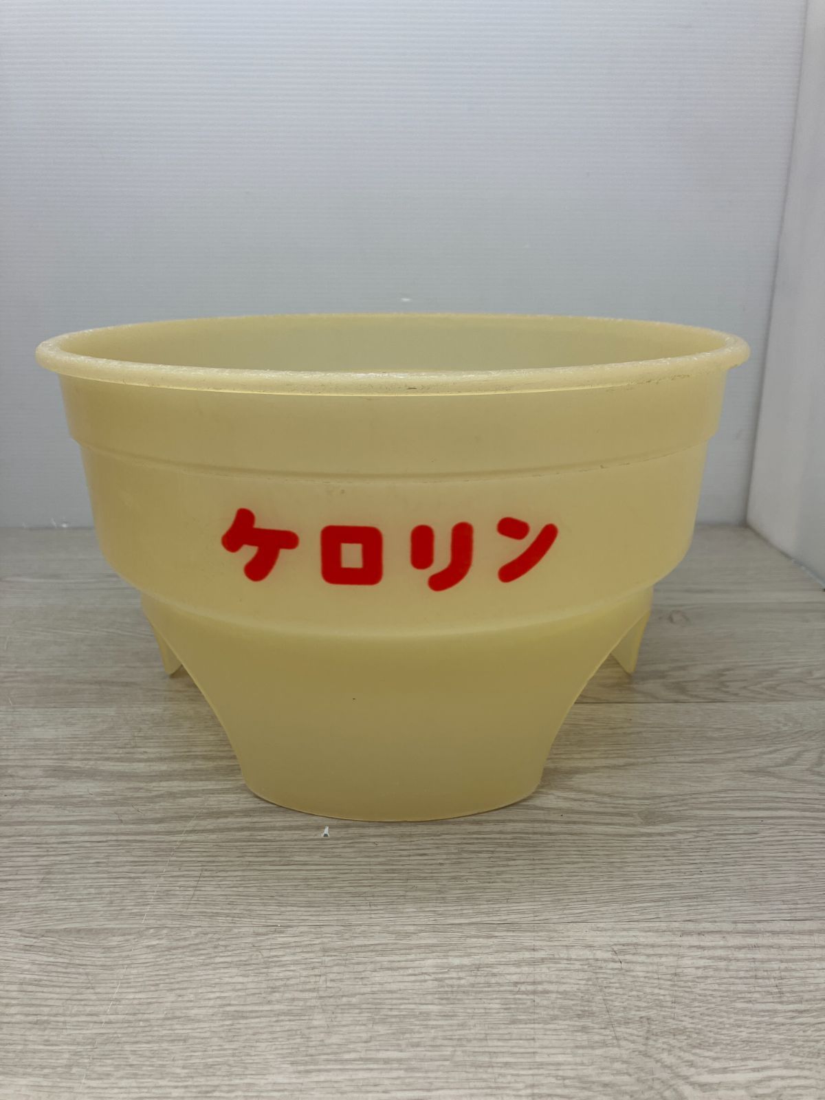 激 昭和レトロ ケロリン桶 脚付き C8-6