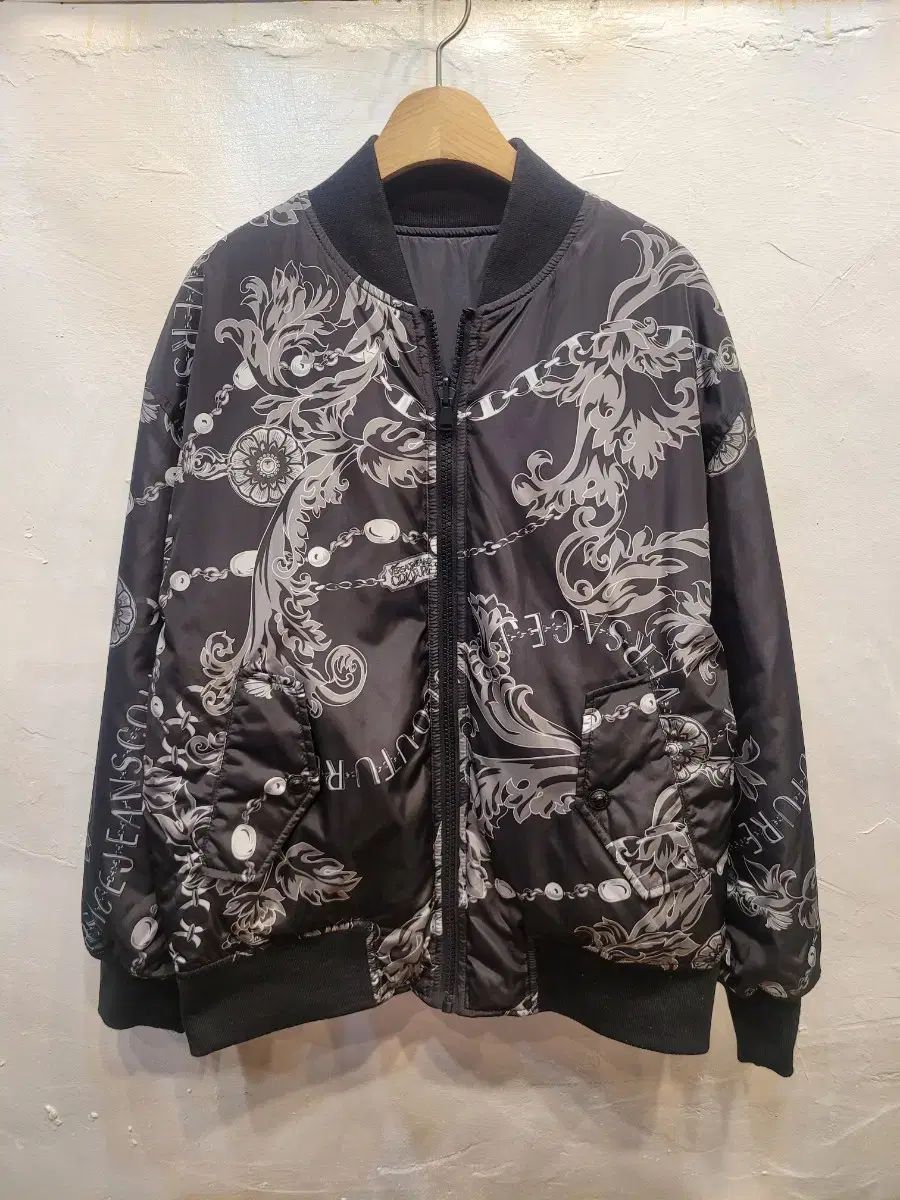 【雷市場（ポンジャン）商品韓国直送】 Versace(ヴェルサーチェ) ジーンズ クチュール ボンバー ジャケット ( 48 ）