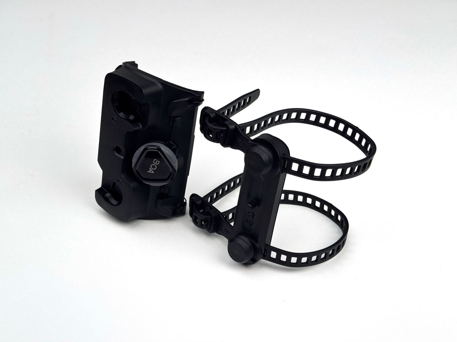 最速発送 FIDLOCK フィドロック Twist Uni Connector Uni Base ボトルケージ 自転車
