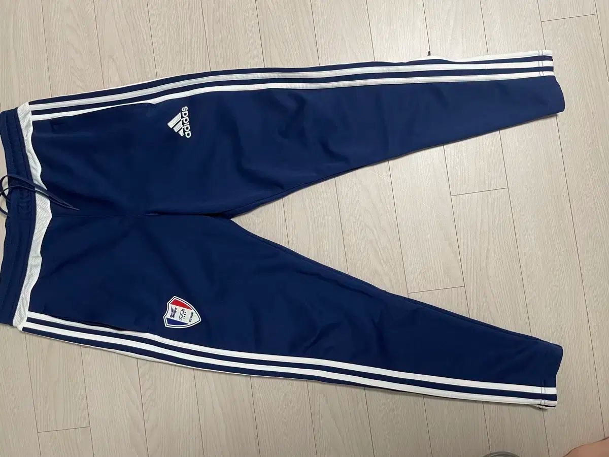 販売