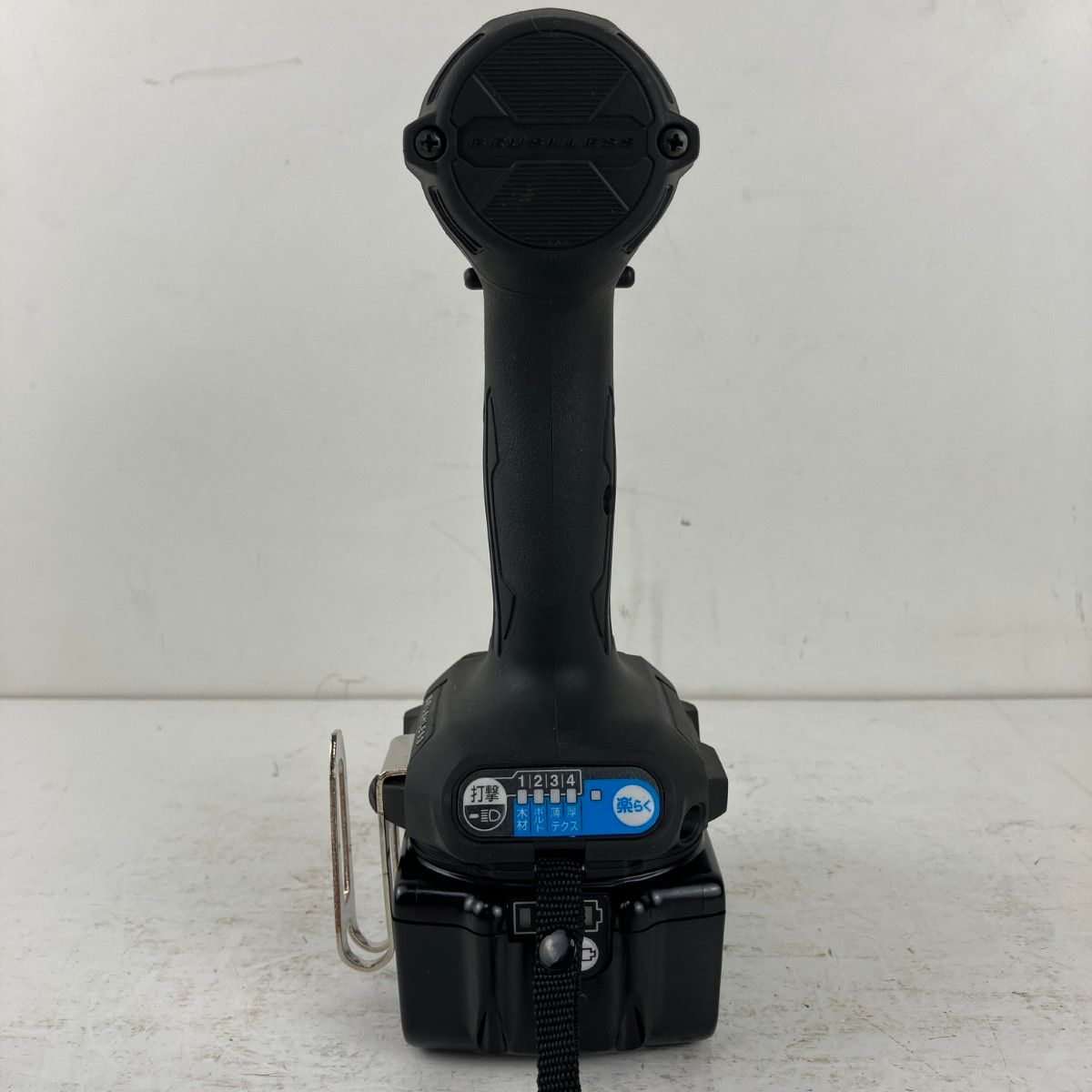 ЗЗMAKITA マキタ 18 v 充電式インパクトドライバ バッテリーx 2 充電器 ケース付 TD 173 D ブラック