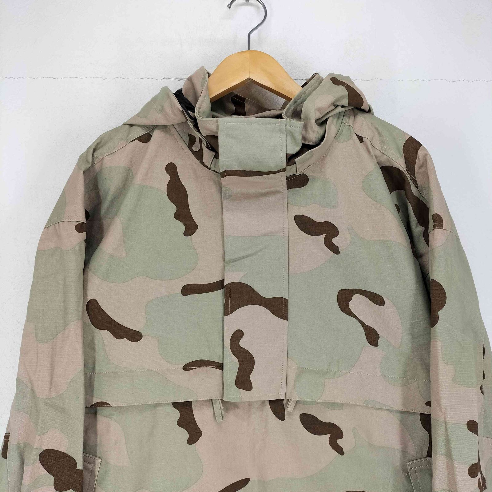 STRAIIIGHT(ストレイト)  TEX-LOGO ANORAK JACKET 3C DESERT CAMO メンズ  L【中古】【ブランド古着バズストア】 ストレイト STRAIIIGHT TEX-LOGO ANORAK JACKET 3C DESERT CAMO メンズ L