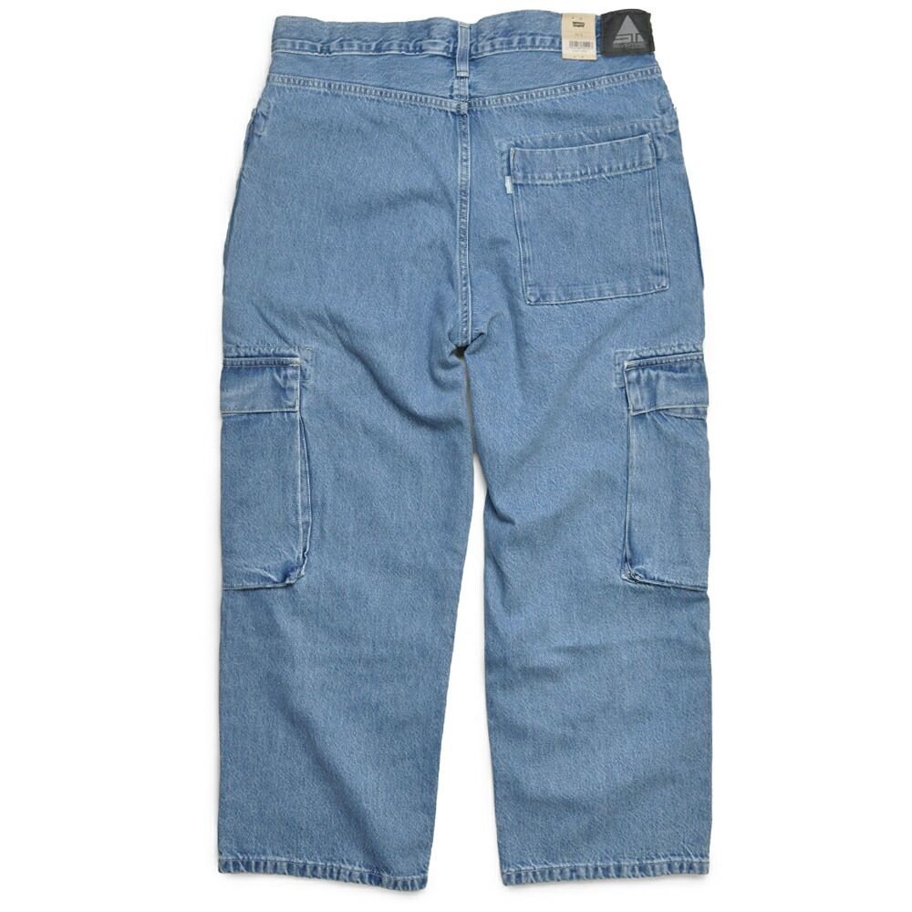 カーゴ LEVIS