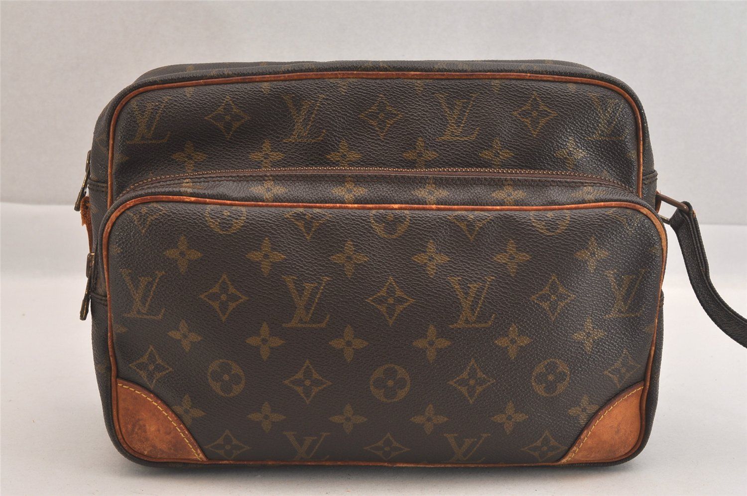 ルイヴィトン　バック LOUIS VUITTON ルイヴィトン モノグラム ナイル ショルダー