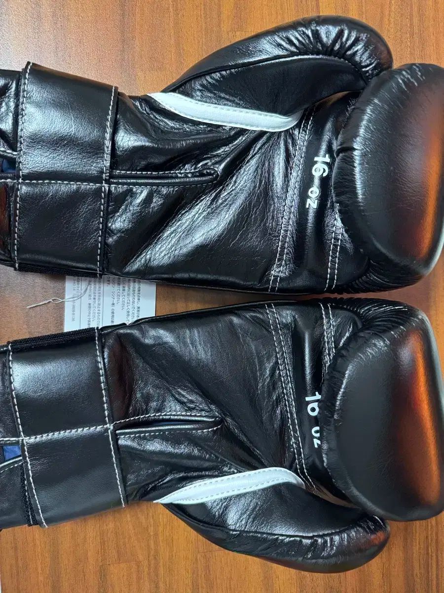 ZHENGTU レガース ヘッドギア 8オンスグローブ 美品【ZHENGTU