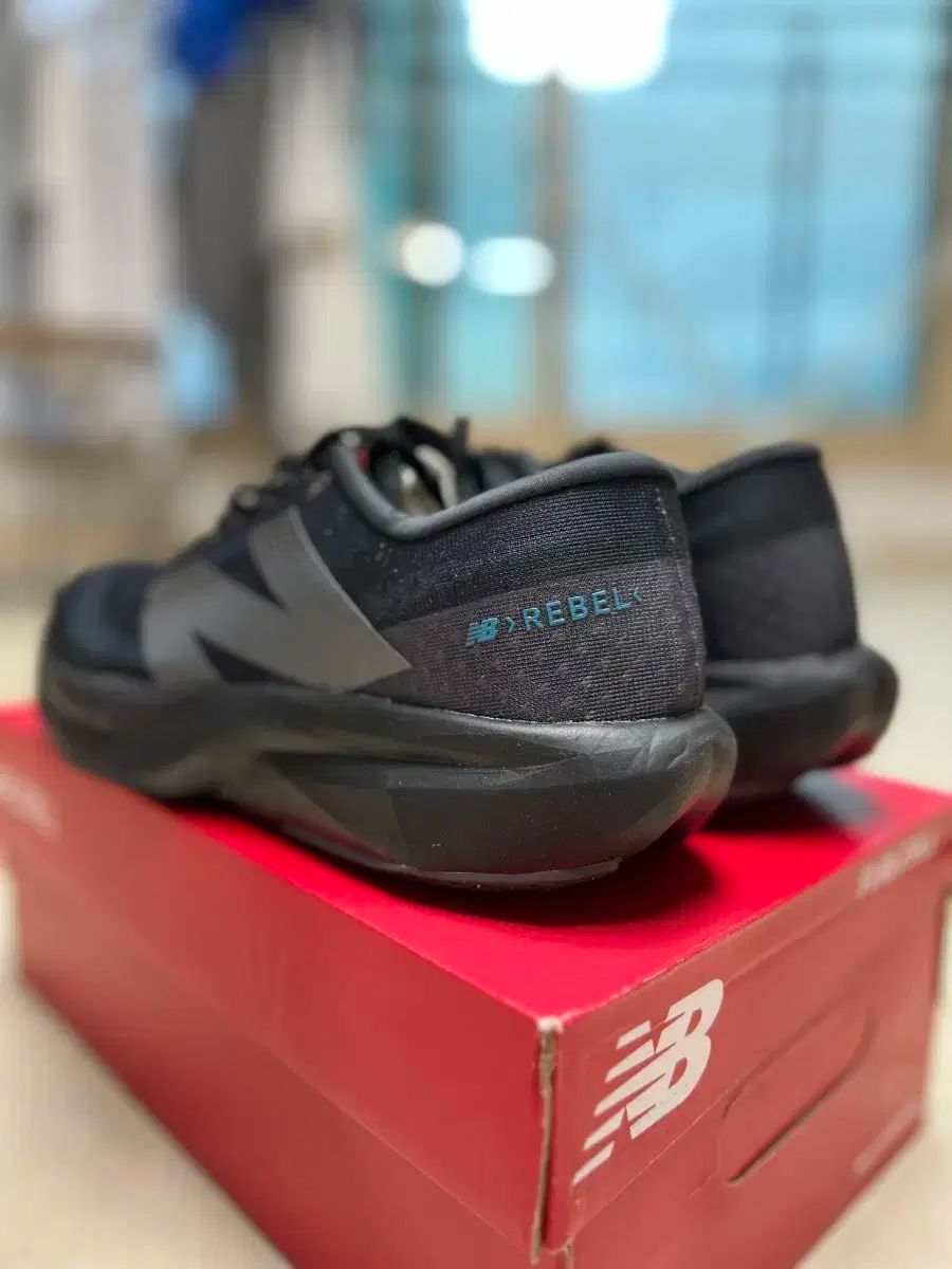 ニューバランス