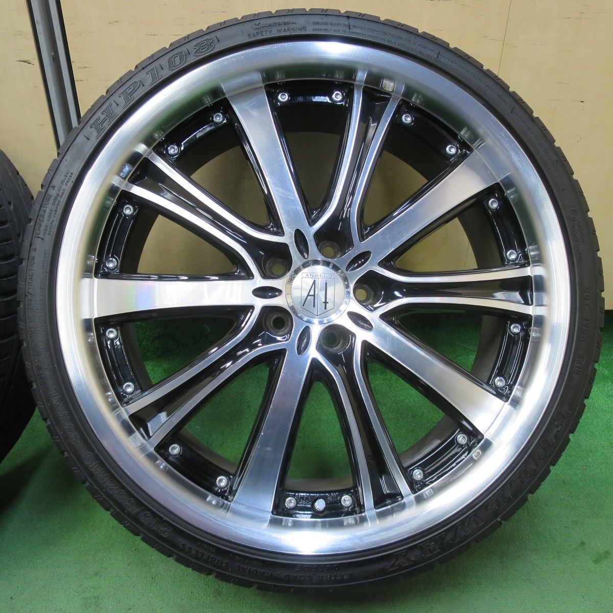 タイヤ×4（anhelo corazon 215/35ZR19）