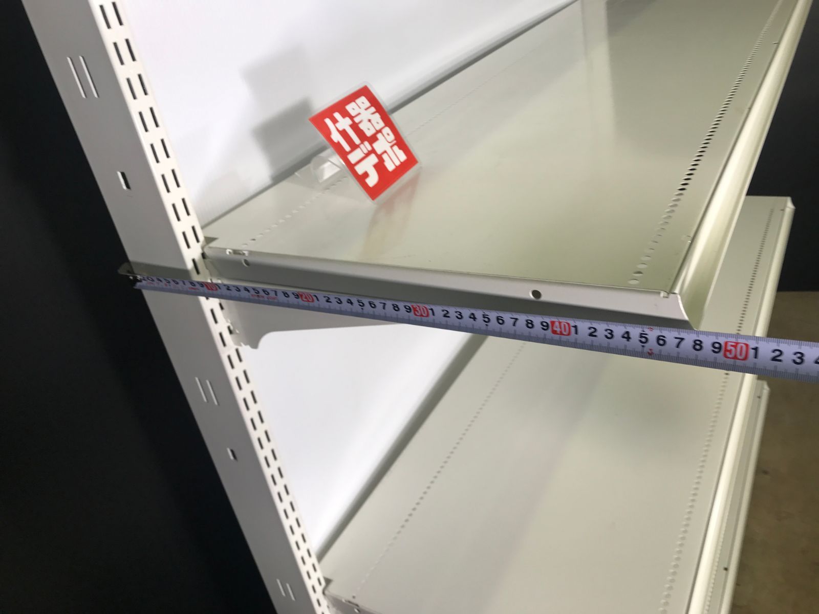 コンビニ什器 ディスプレイ
