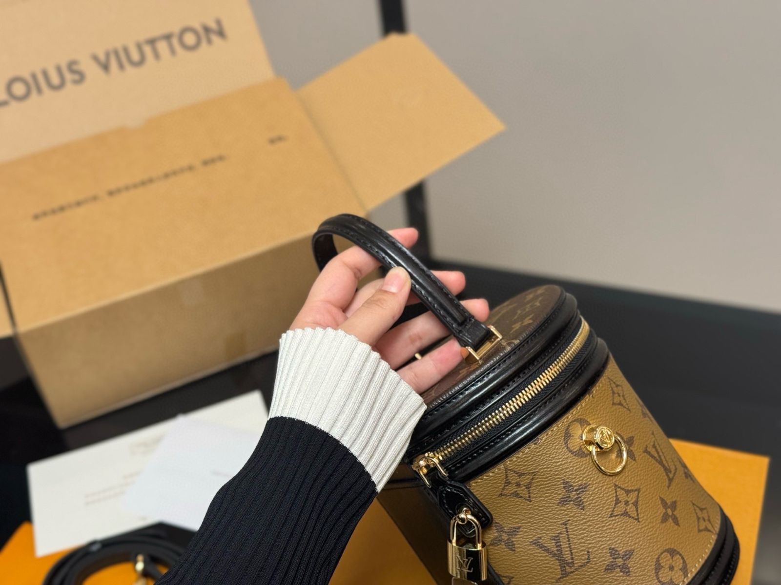 LV