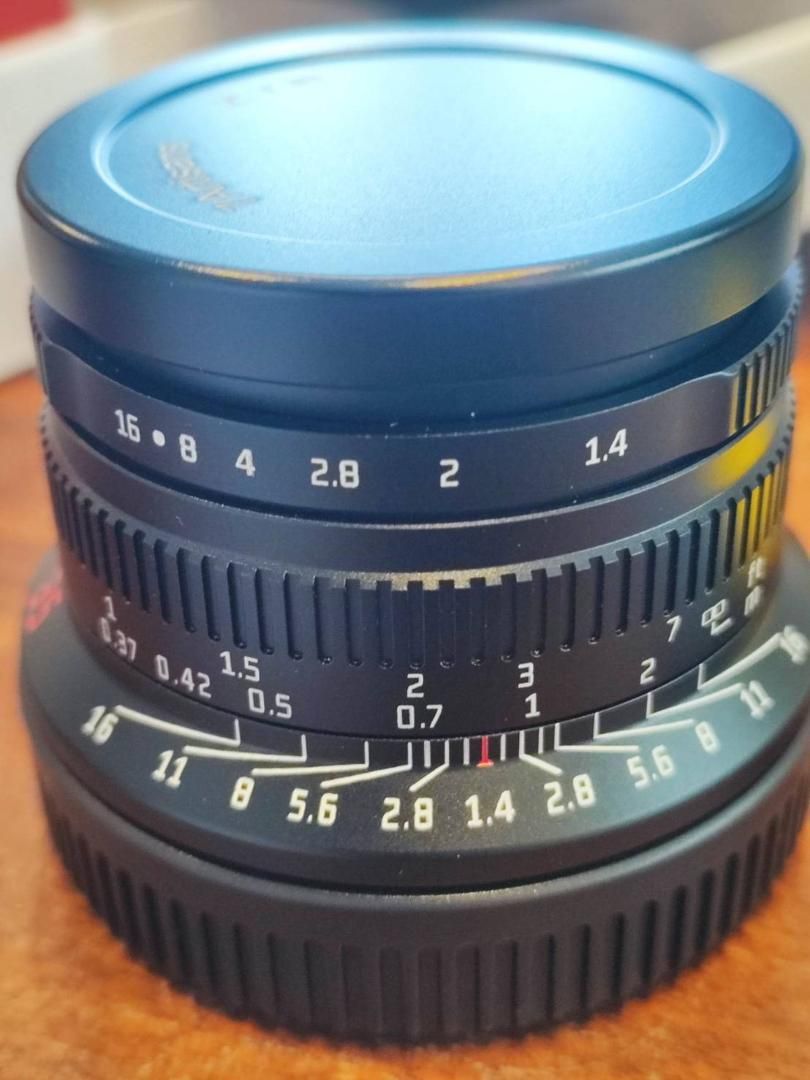 7artisans 35mm F1.4 APS-C マニュアルフォーカス