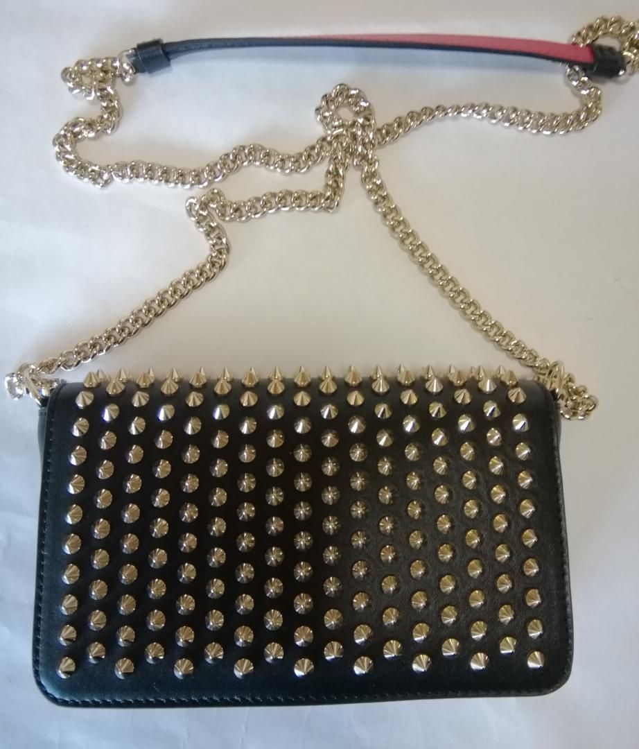新品☆Zoompouch ショルダーバッグ◇ChristianLouboutin - メルカリ