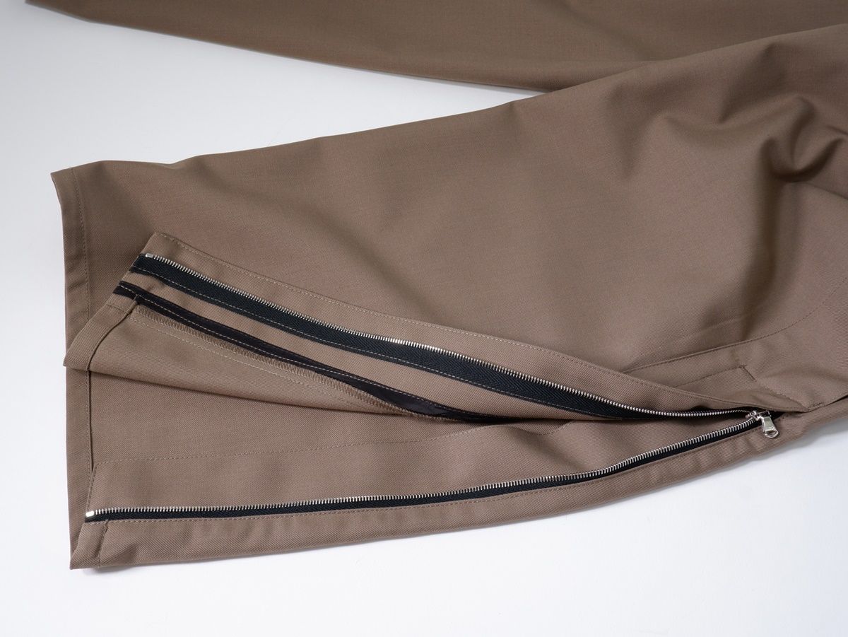 VUJA DEヴジャデ VUJADE GALA PLEATED TROUSERSパンツ【L】【MPTA76592】