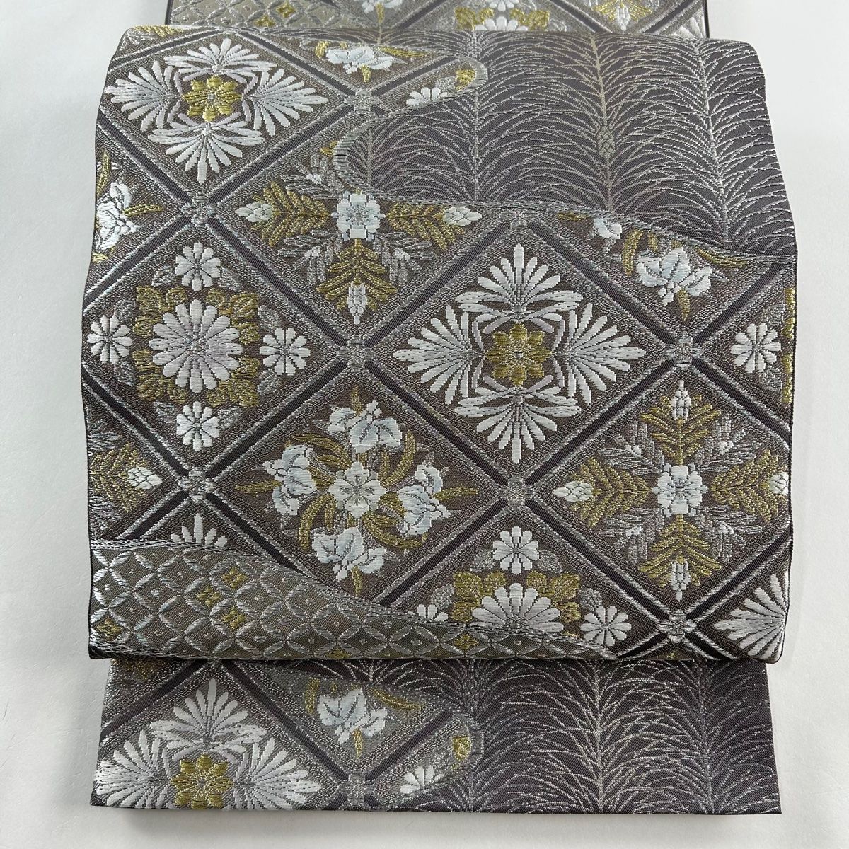 螺箔使用　創作正絹袋帯「格天井華文」 袋帯 美品 秀品 尾長鳥 華文 箔 青灰色 六通 正絹｜中古・古着