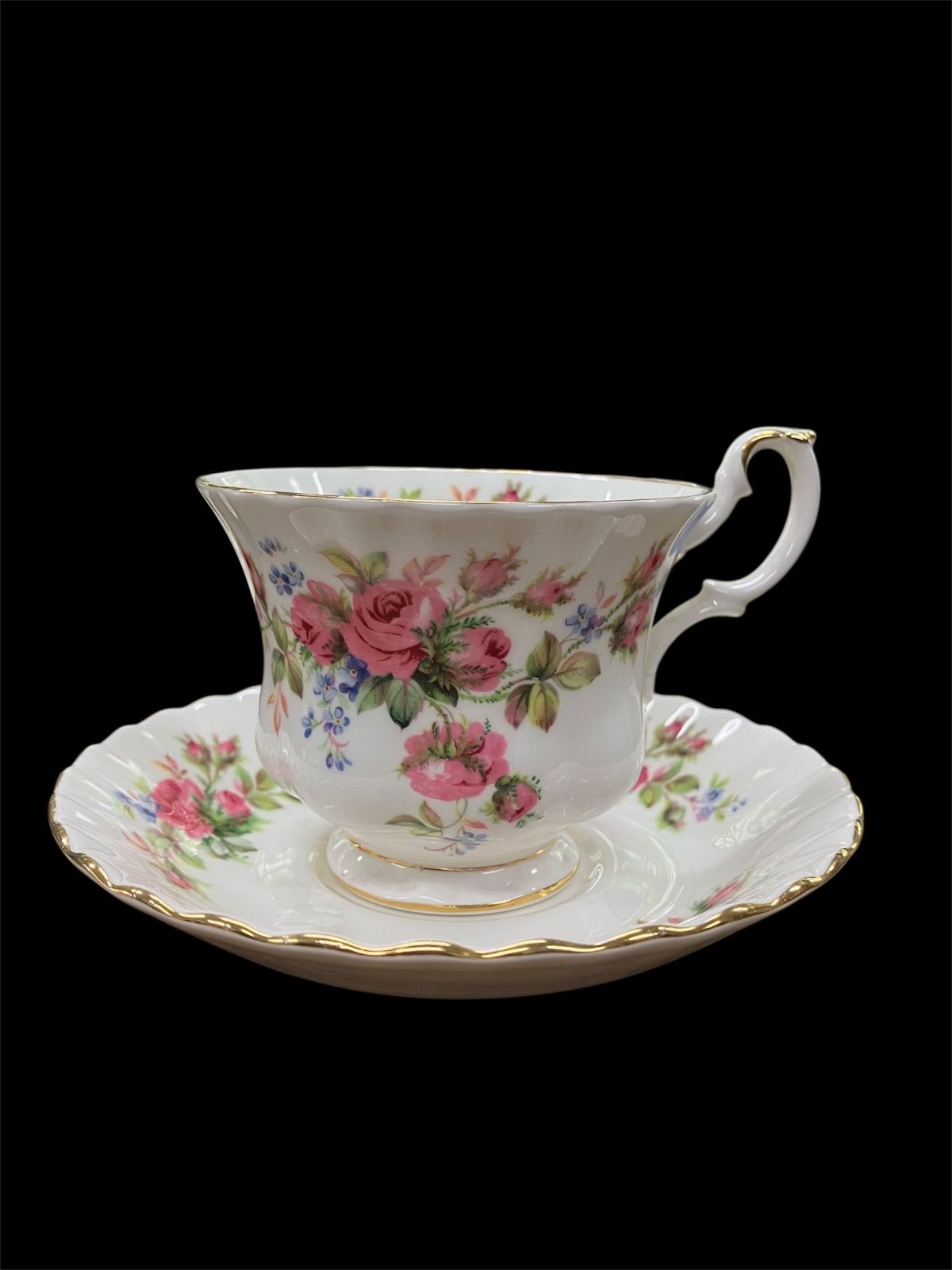 Royal Albert [Moss Rose] ロイヤルアルバート カップ＆ソーサー(廃盤