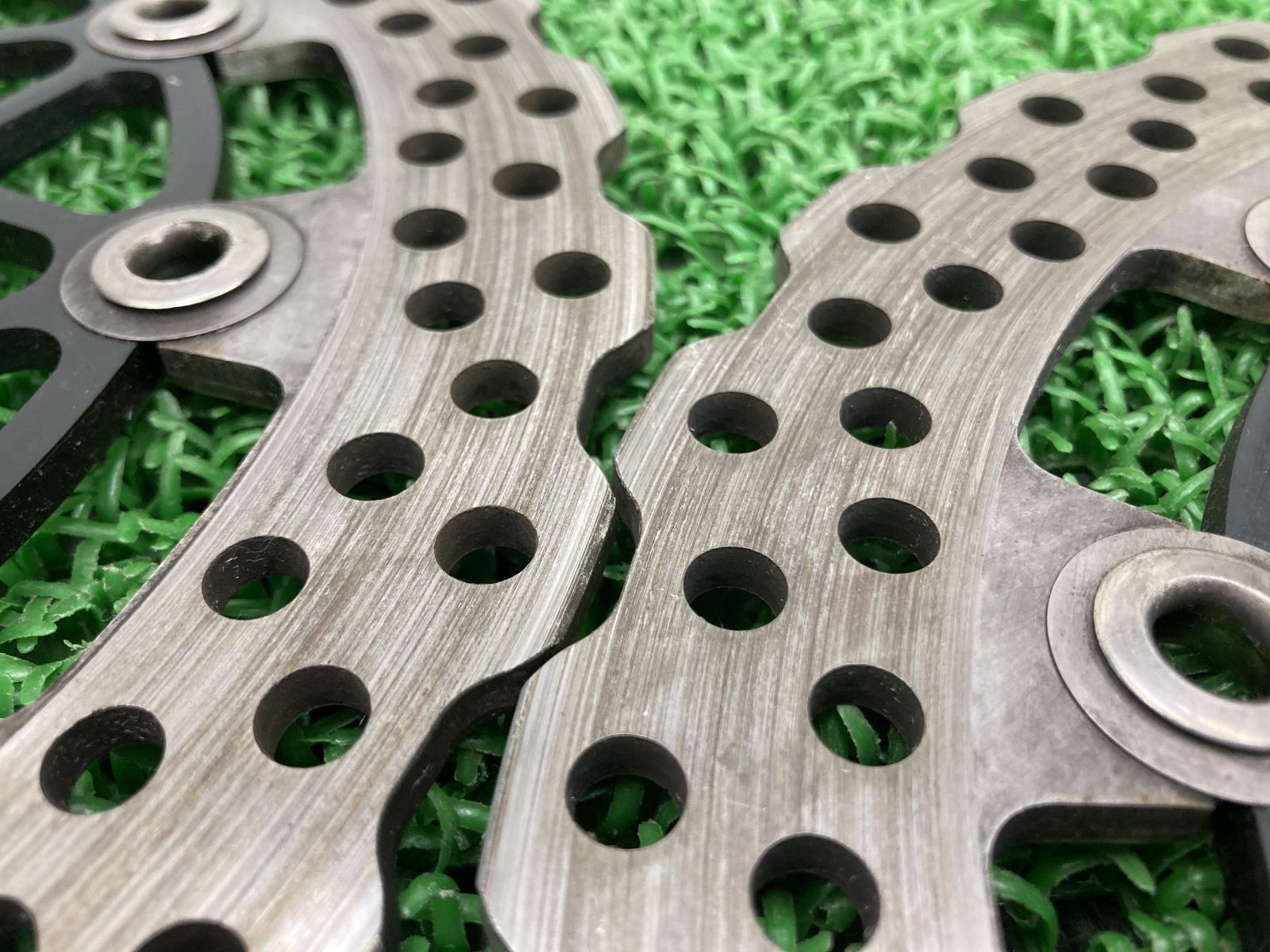 サンスター製ZX-14R フロントブレーキディスク 左右 社外 中古 バイク