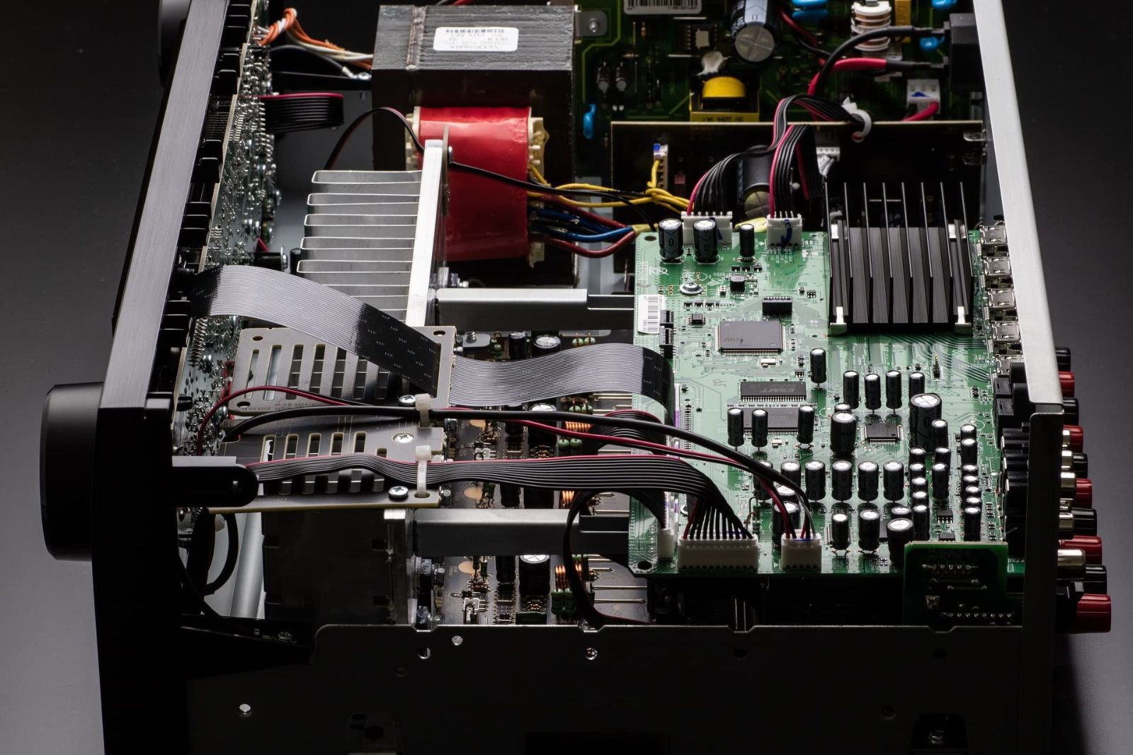 在庫処分 AVR-X580BT 5.2ch AVサラウンドレシーバー Denon 8K Ultra HD HDR10 デノン eARC対応|ブラック AVR-X580BTK