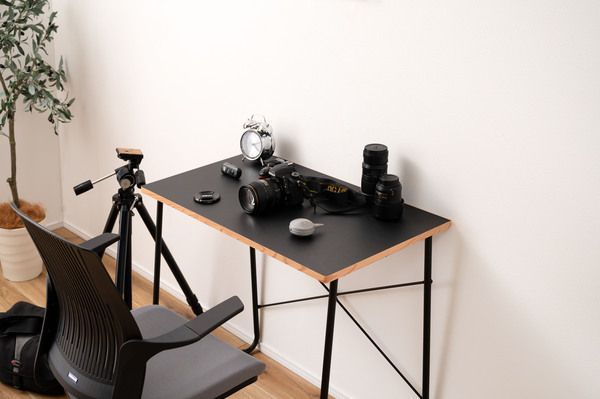 デスク  W80×D48×H75 机 テーブル つくえ シンプル モノトーン すっきり 在宅ワーク 仕事用 作業用 白 黒 ホワイト ブラック  オシャレ かっこいい END-401 OA