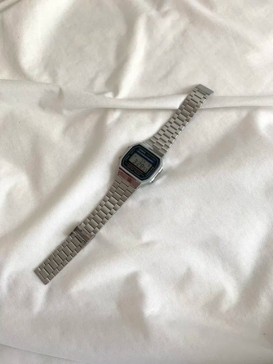 【雷市場（ポンジャン）商品韓国直送】CASIO(カシオ) a168