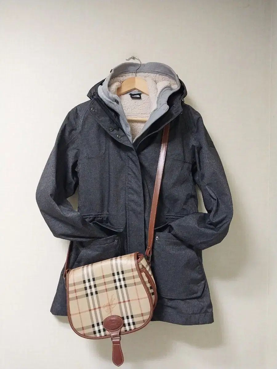 THE NORTH FACE ザノースフェイス ウィンドブレーカー ベスト セット 90 この服は良いです 私が探していた 級