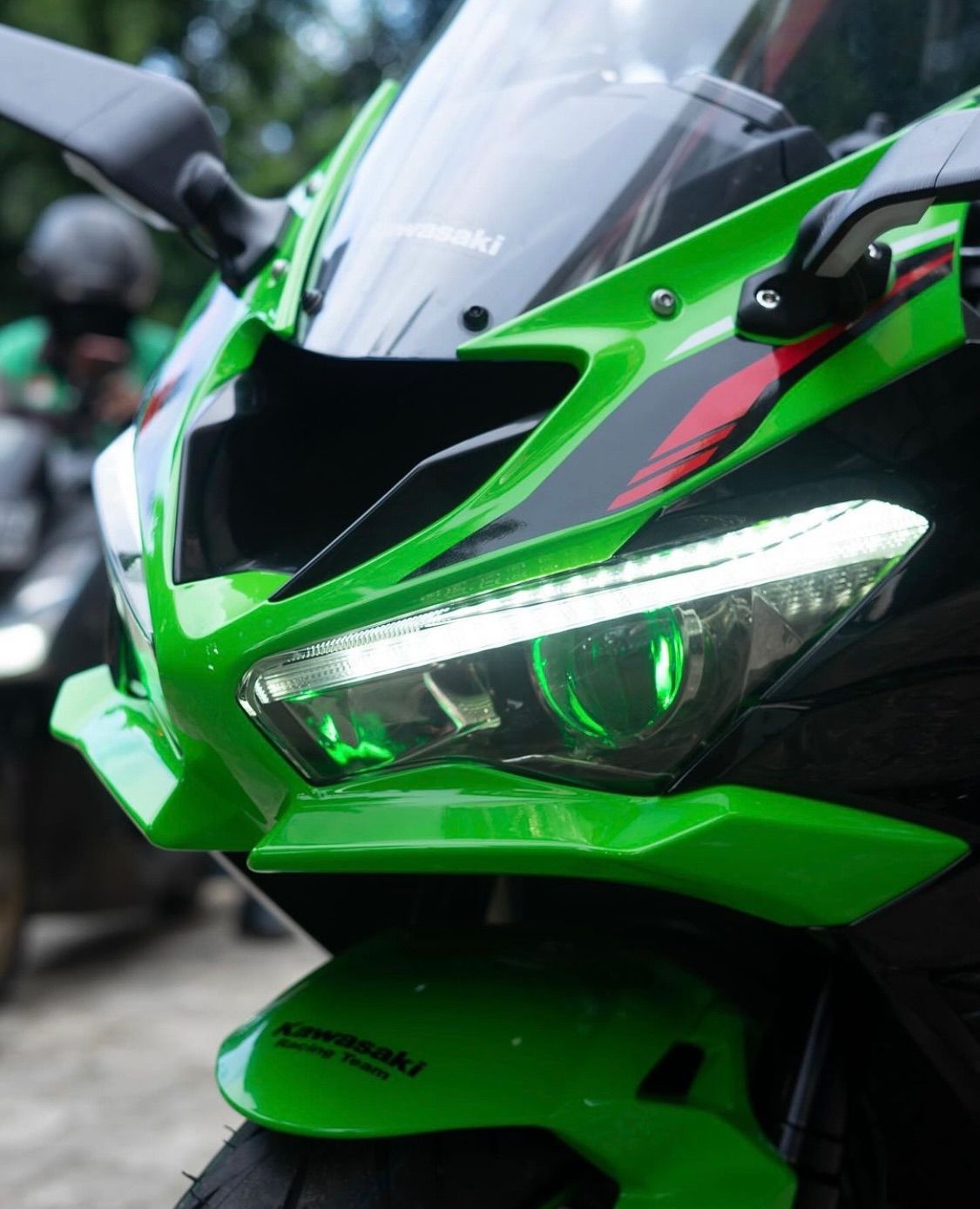 ZX25R/ZX6R/ZX4R ヘッドランプ 受注製造 - メルカリ